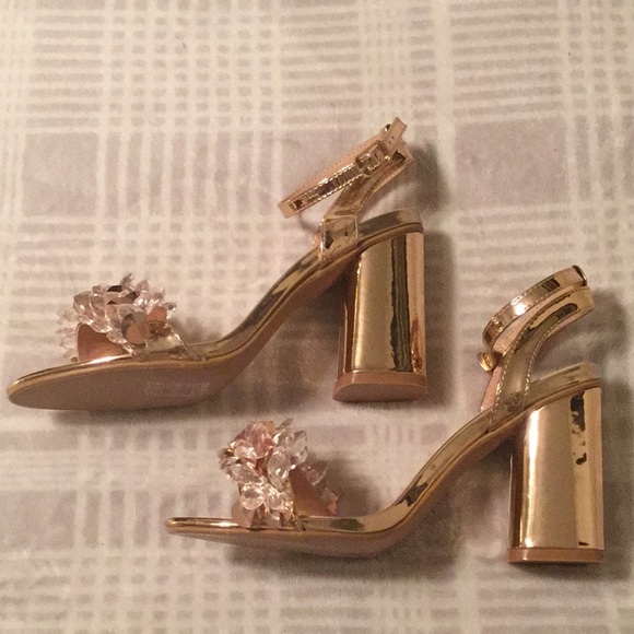 Yogi Rose Gold Heels - Picture 4 of 7